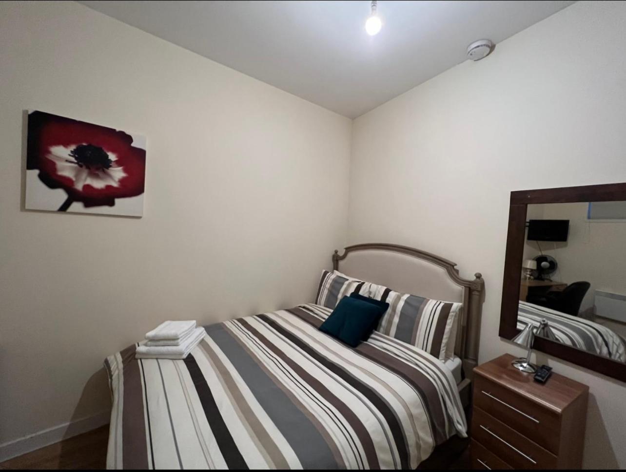 Aberdeen Stay Central 2-Bedrooms Apt-No Party Exterior foto